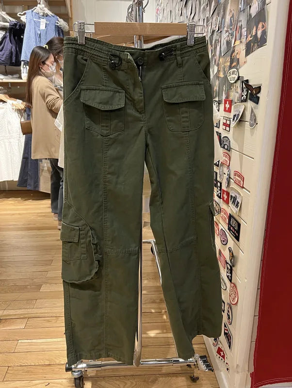 Loose Fit Cargo Hose für Damen mit geradem Bein und Pattentaschen
