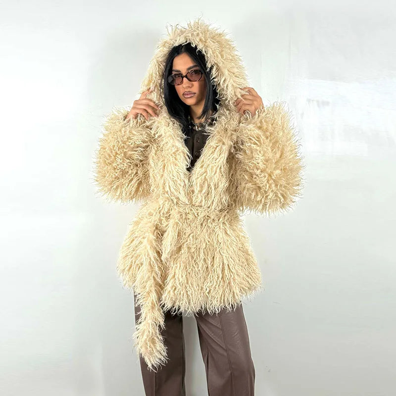 Damen Shaggy Jacke mit Kapuze und Bindegürtel, Lockiges Plüschmaterial