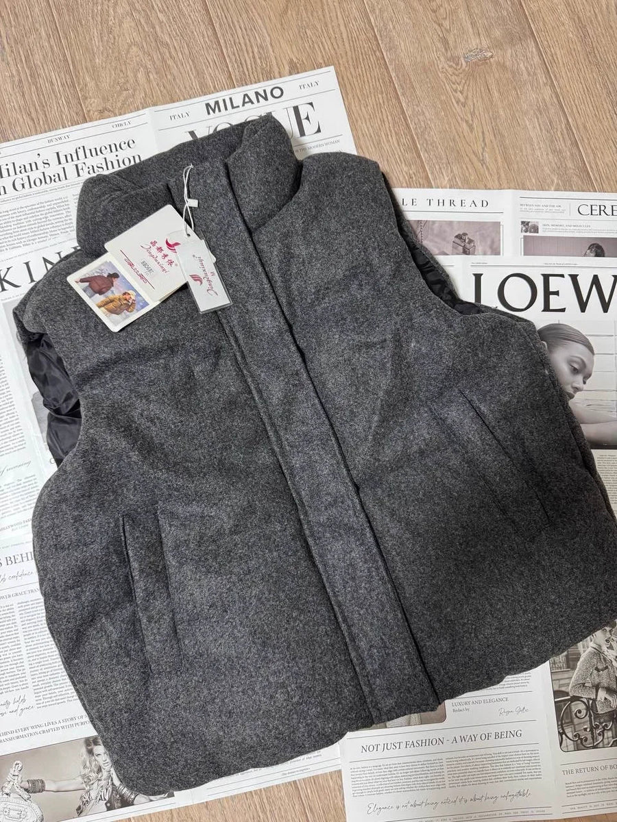 Unisex Steppweste Grau mit hohem Kragen und Taschen