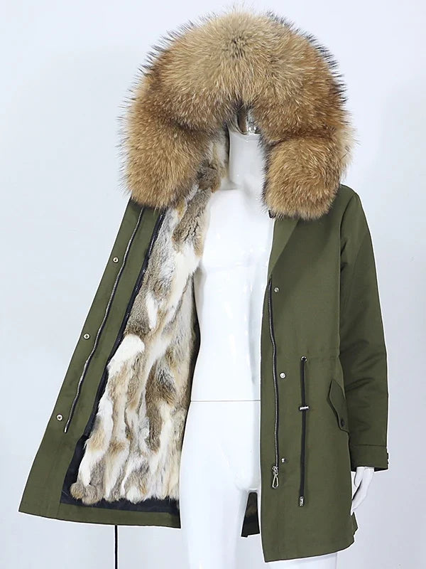 Winterparka mit Kunstfellfutter und großer Kapuze