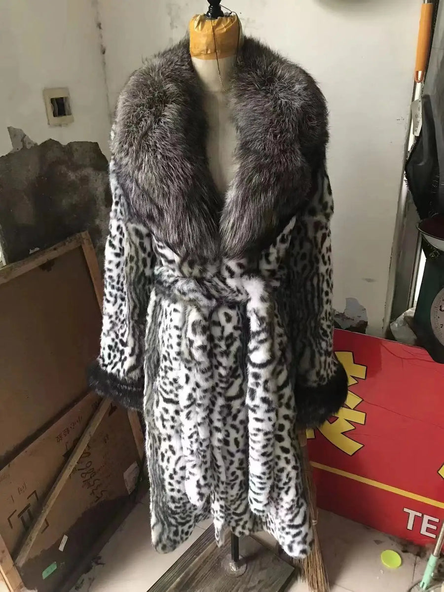 Damen Wintermantel aus Kunstpelz mit breitem Kragen und Gürtel