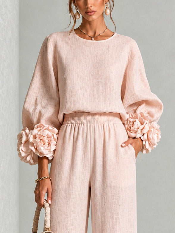 Damespak uit 2 delen, top met bloemenmouwen en wijde broek, linnenlook