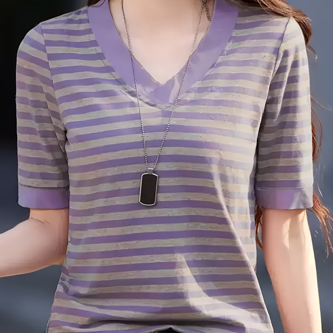 Damen Streifen T-Shirt mit V-Ausschnitt und Kurzarm – Casual Style für Alltag und Freizeit