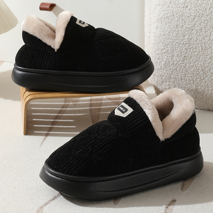 Gesteppte Unisex Hausschuhe mit flauschigem Futter und profilierter Sohle