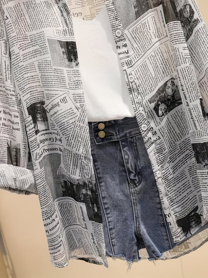Damen Zeitungsprint Bluse mit Top und High-Waist Jeansshorts – Moderner Urban-Look