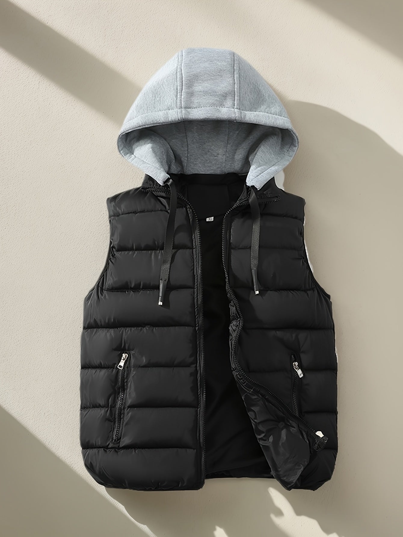 Steppweste mit Kapuze – gepolsterte ärmellose Jacke für Herren