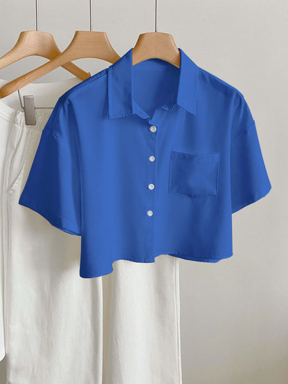 Damen Kurzarm Cropped Hemd im modernen Casual-Stil mit Knopfleiste