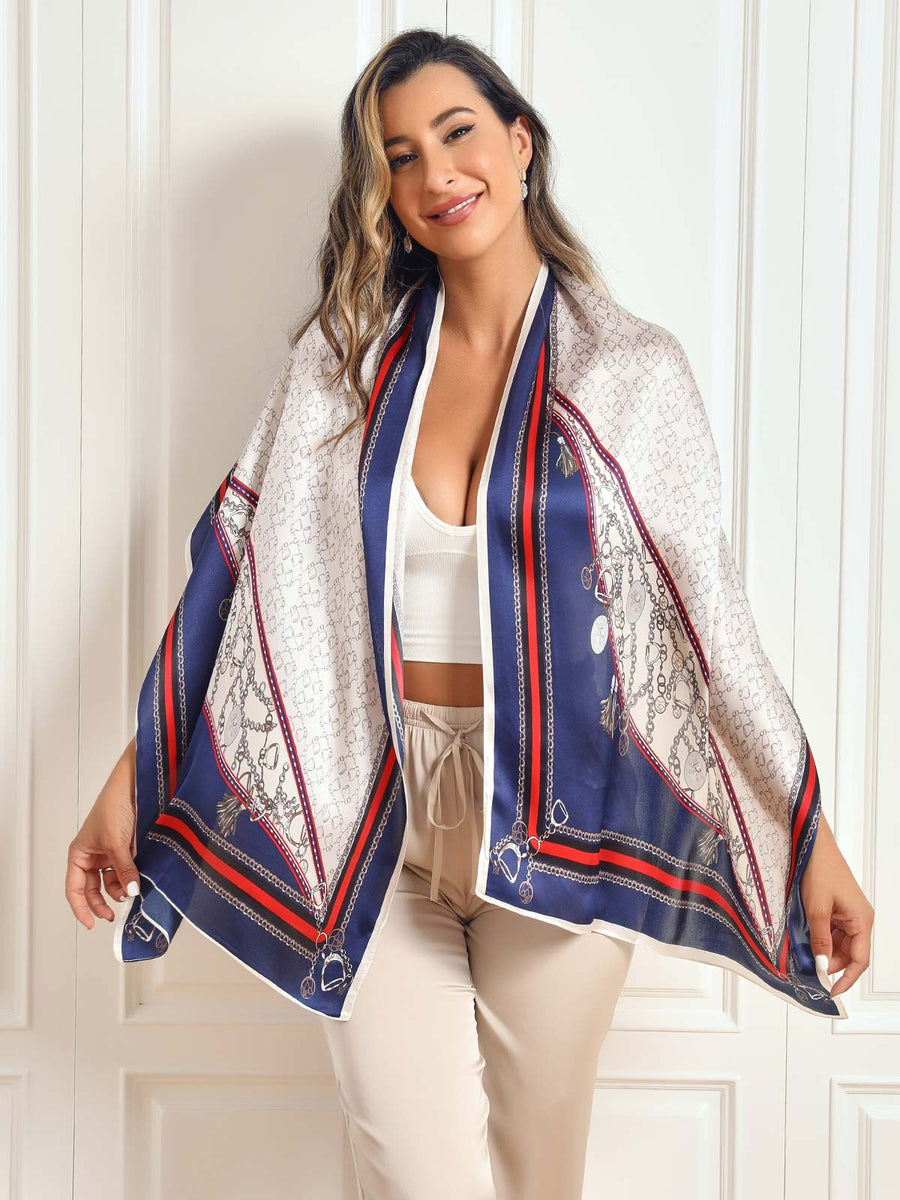 Dameshalsdoek met kettingmotief en kwastjesdetails in verschillende kleuren