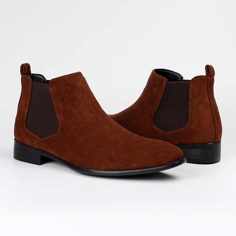 Herren Chelsea Boot Spitz Schwarz Elastikeinsätze