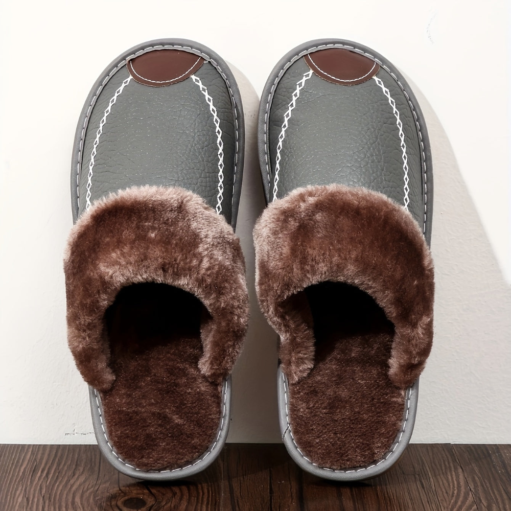 Hausschuhe gefüttert für Herren, Winter warm, Schwarz mit Ziernähten