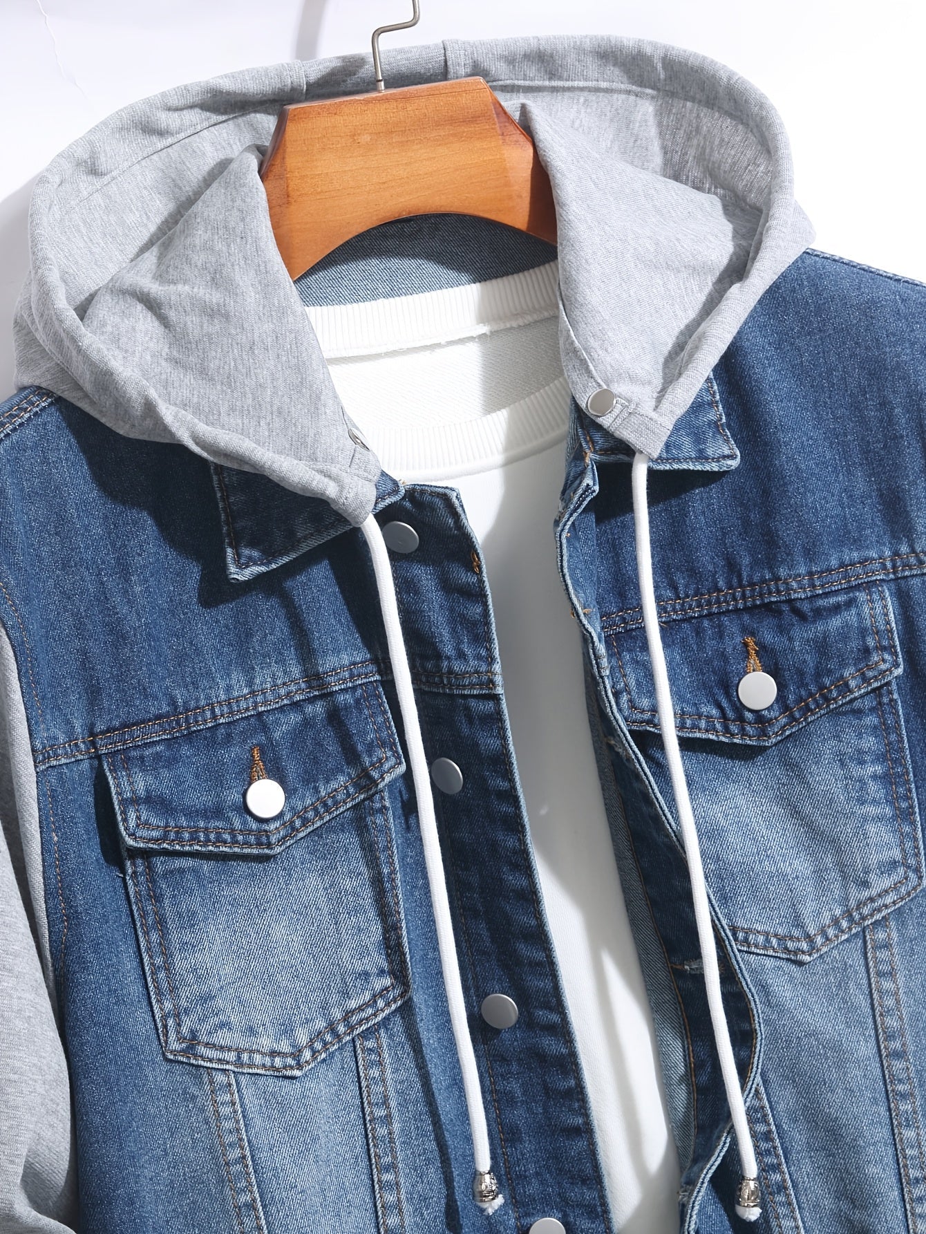 Herren Jeansjacke mit Kapuze und langen Ärmeln