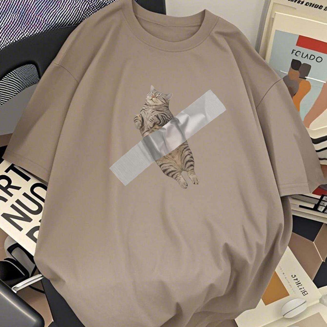 Herren T-Shirt mit lustigem Katzen-Print und Tape-Motiv – Lockeres Streetwear für Alltag & Freizeit