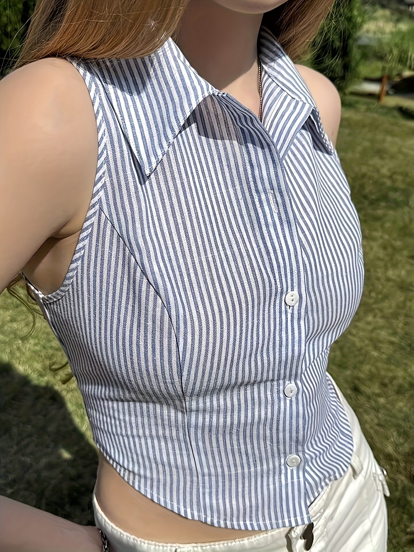 Damen Ärmellose Bluse im Streifen-Look mit taillierter Passform und Kragen – Modisches Business- und Freizeit-Top