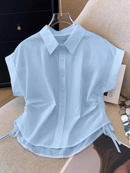 Damen Kurzarm Bluse mit Kragen und Bindeband-Detail – Modernes Business & Freizeit Hemd