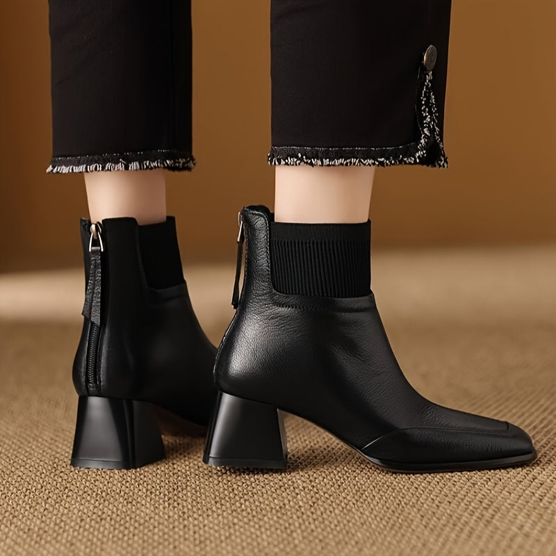 Damen Stiefelette mit eckiger Zehenpartie & geripptem Schaft, Blockabsatz