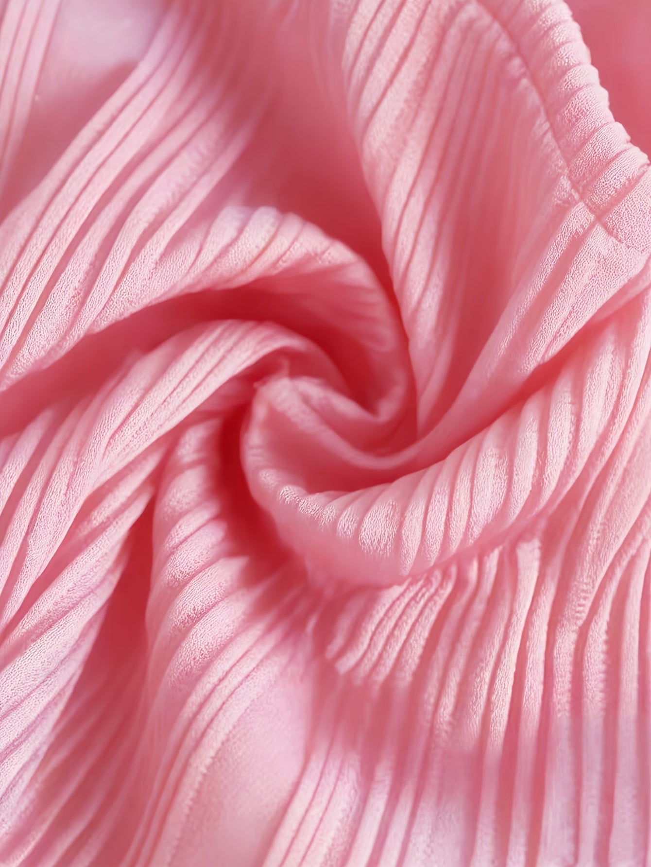 Damen Halterneck Top mit Plissee und Schlüsselloch-Detail – Modisches Ausgeh- und Party-Oberteil