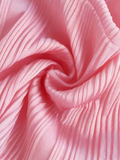 Damen Halterneck Top mit Plissee und Schlüsselloch-Detail – Modisches Ausgeh- und Party-Oberteil