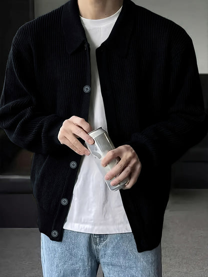Gerippte Strickjacke mit Reverskragen und Knöpfen für Herren