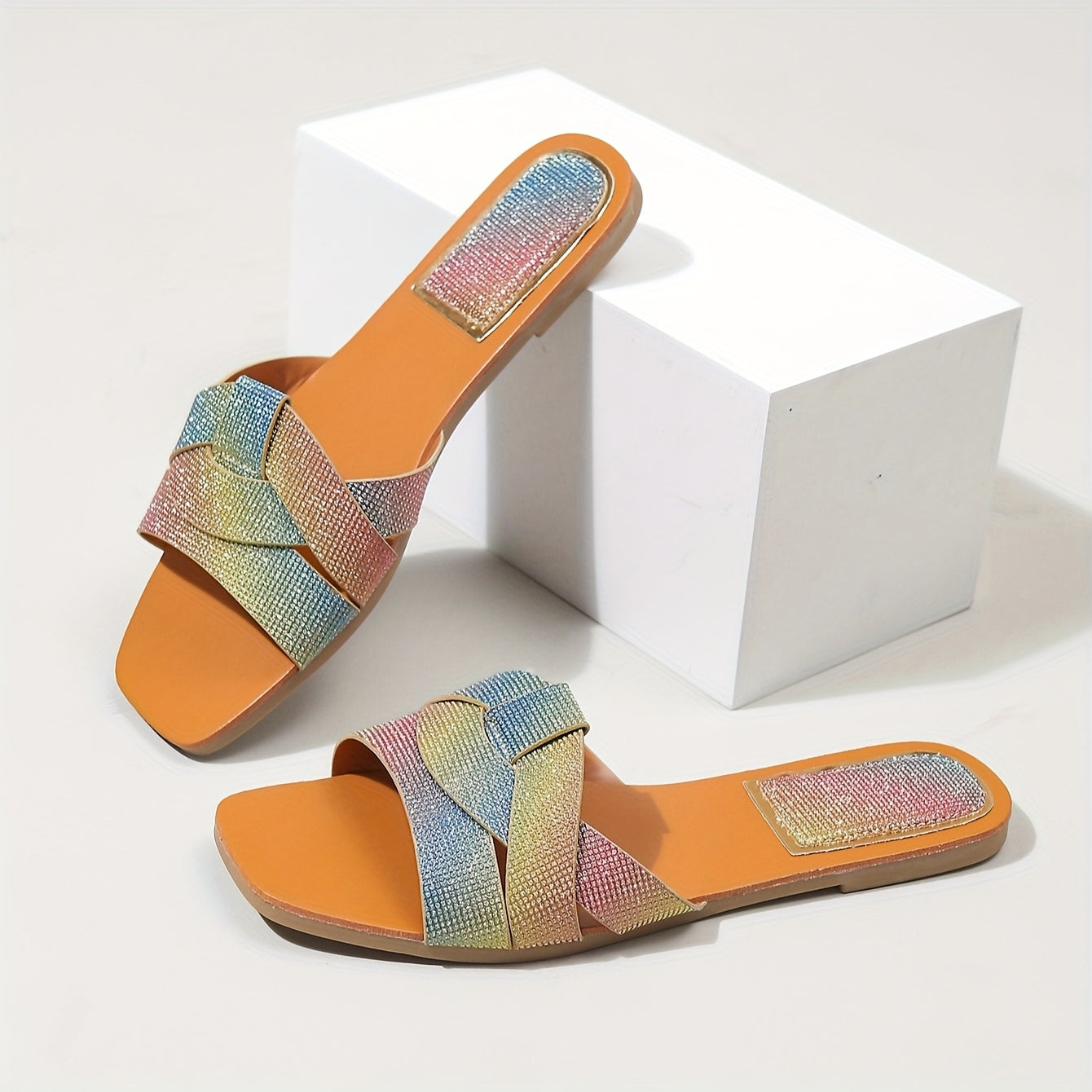 Damen Slip-On Sandalen mit Flecht-Design und schimmerndem Look – Elegante Sommerschuhe für Alltag und Freizeit