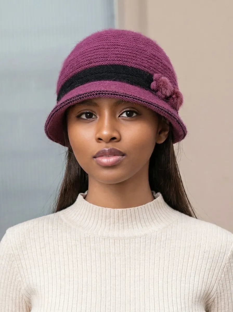 Damen Glockenhut aus weichem Material mit Band und Pompons – verschiedene Farben