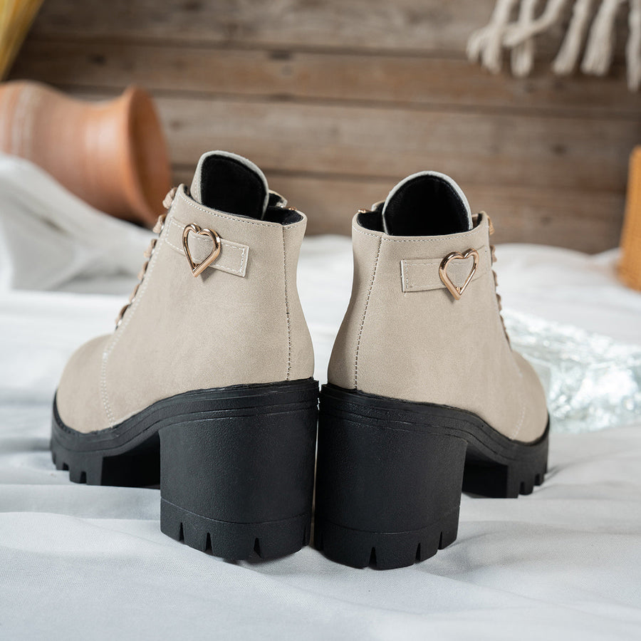 Damen Schnürstiefeletten mit Blockabsatz und Herz-Detail