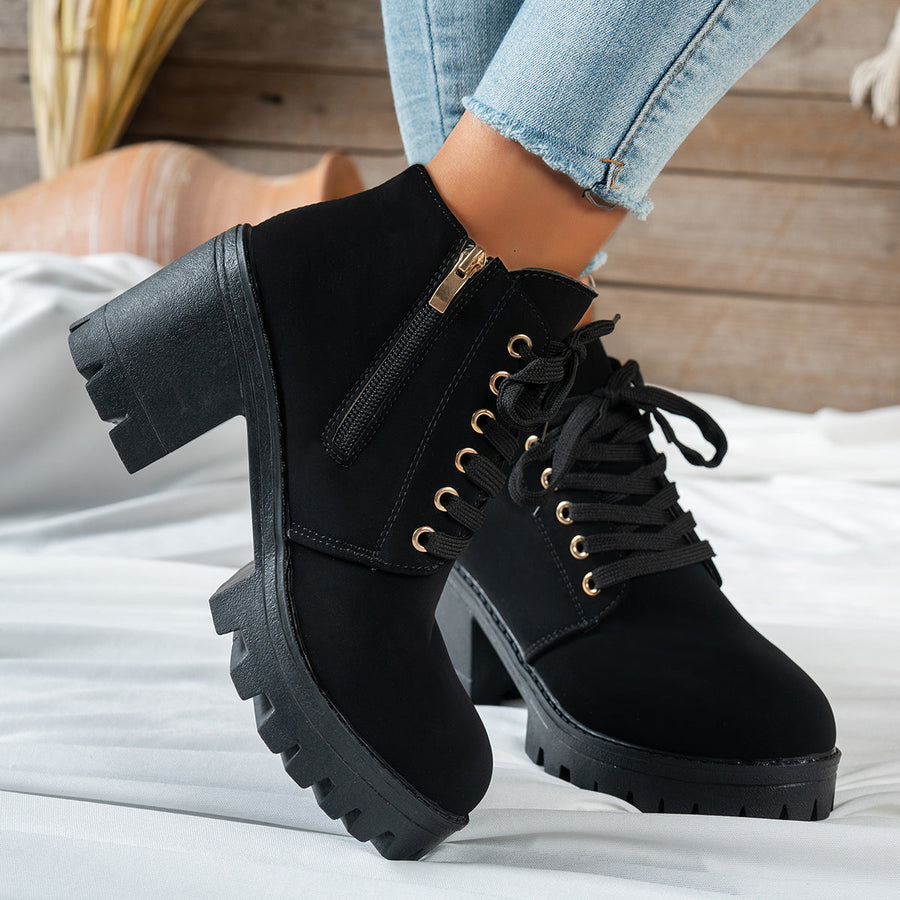 Damen Schnürstiefeletten mit Blockabsatz und Herz-Detail