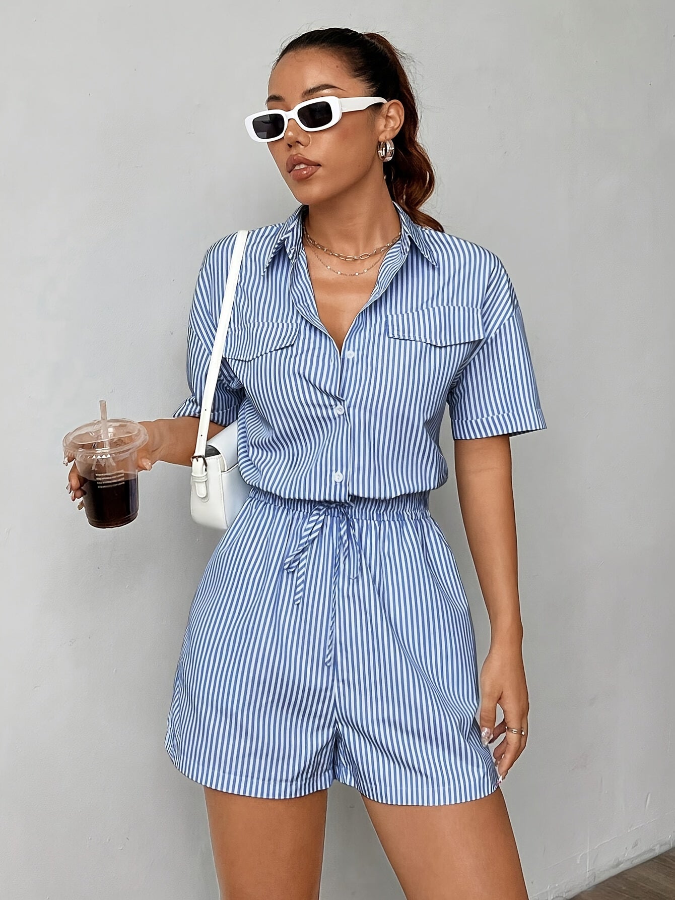 Damen Einteiler Kurzarm Jumpsuit mit Streifen und Kordelzug – Eleganter Freizeit-Look