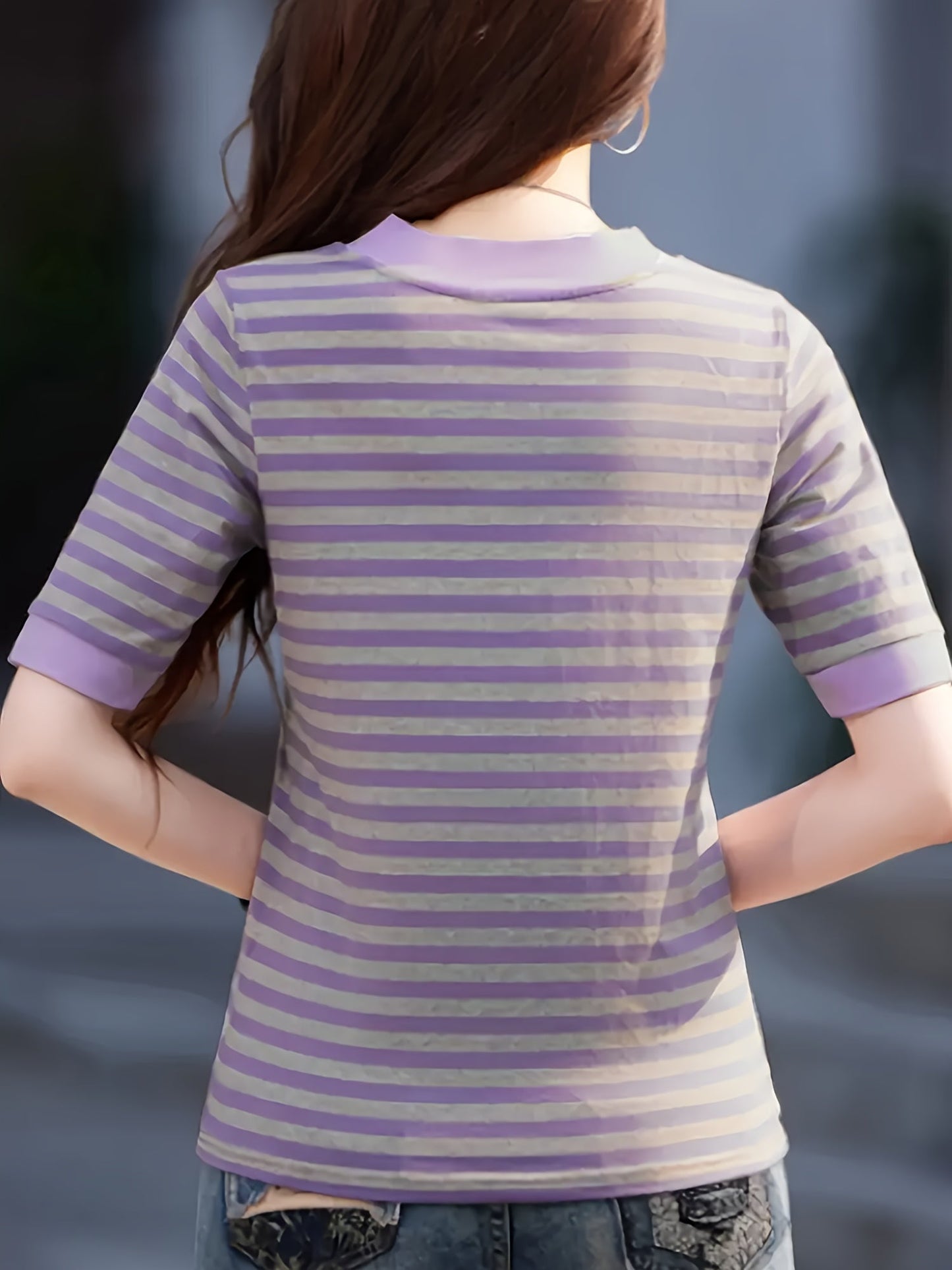 Damen Streifen T-Shirt mit V-Ausschnitt und Kurzarm – Casual Style für Alltag und Freizeit