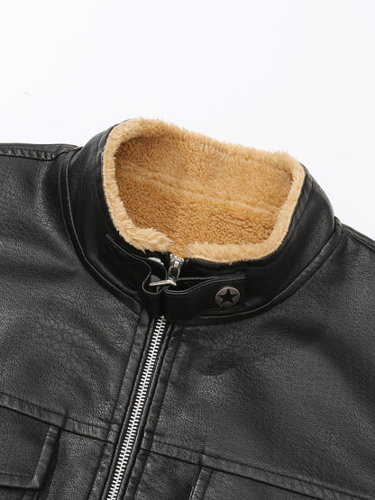 Herren Weste im Lederlook mit Teddyfutter und Reißverschluss, Multi-Taschen Design