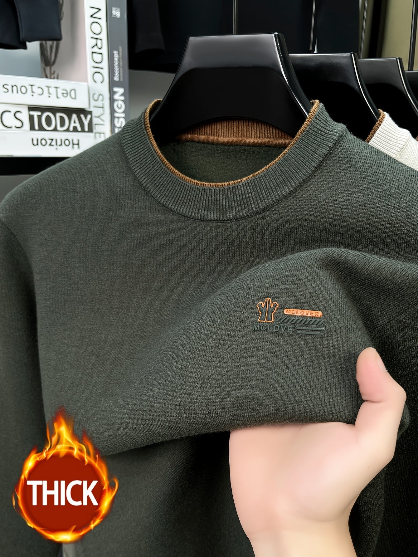 Herren Rundhals-Pullover in verschiedenen Farben, weiches Material, mit Rippbündchen und Logoplatte