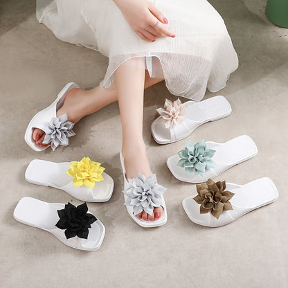 Damen Blumen-Slipper Sandalen – Verspielte Sommerschuhe mit Blütenapplikation
