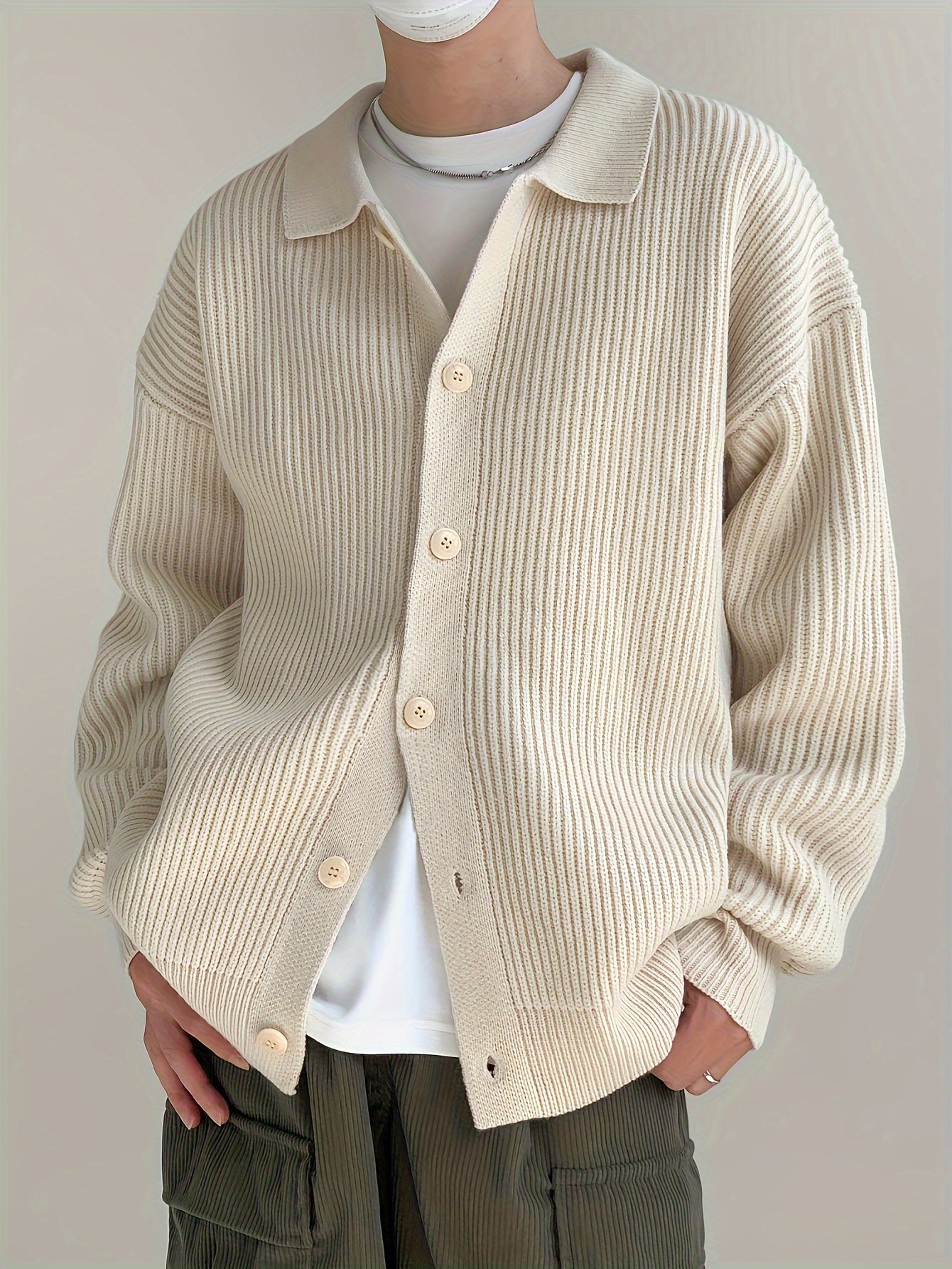 Gerippte Strickjacke für Herren mit Knopfleiste, Polo-Kragen, Langarm