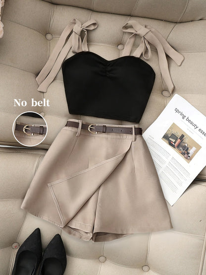 Damen Zweiteiler Set mit Schleifen-Trägertop und Wickelshorts – Eleganter Freizeit-Look