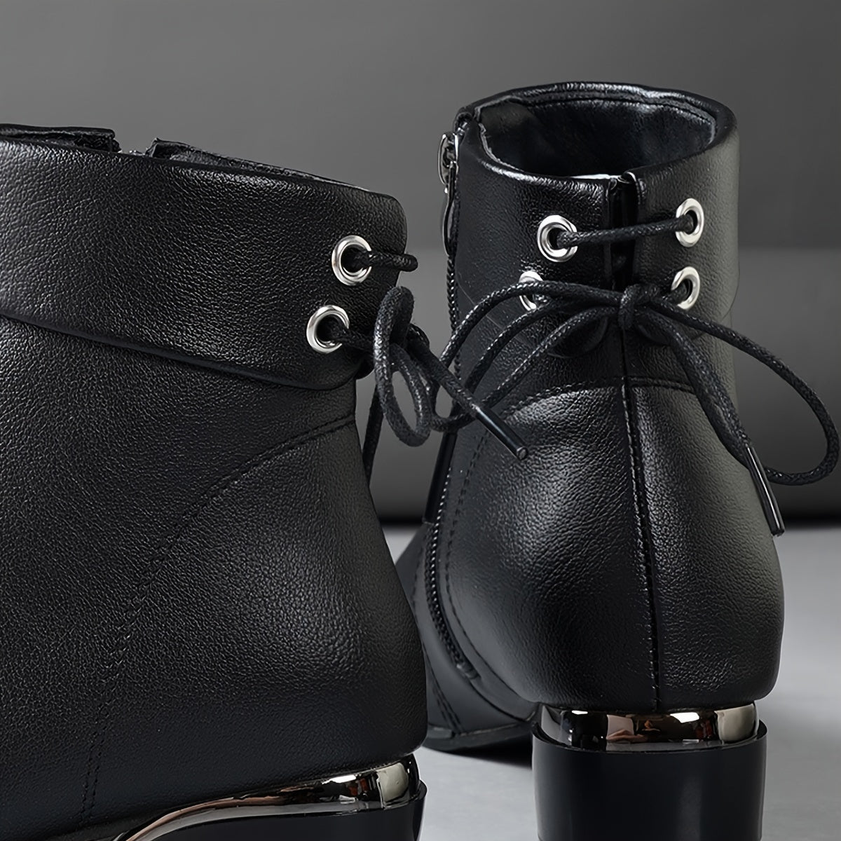 Damen Stiefeletten Schwarz mit Reißverschluss und Dekoschnürung