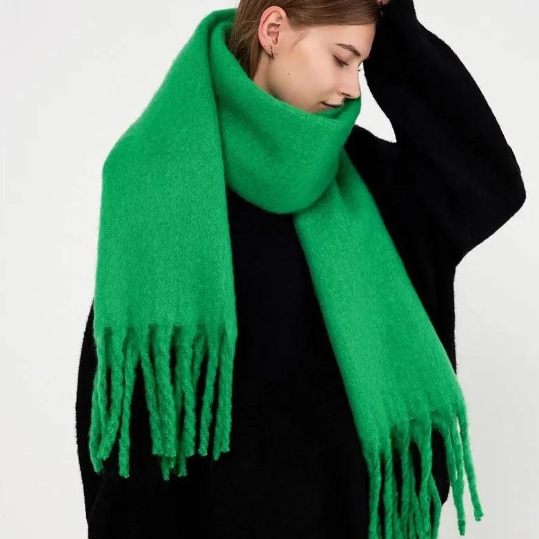 Weicher Winterschal mit Fransen Uni Farbe