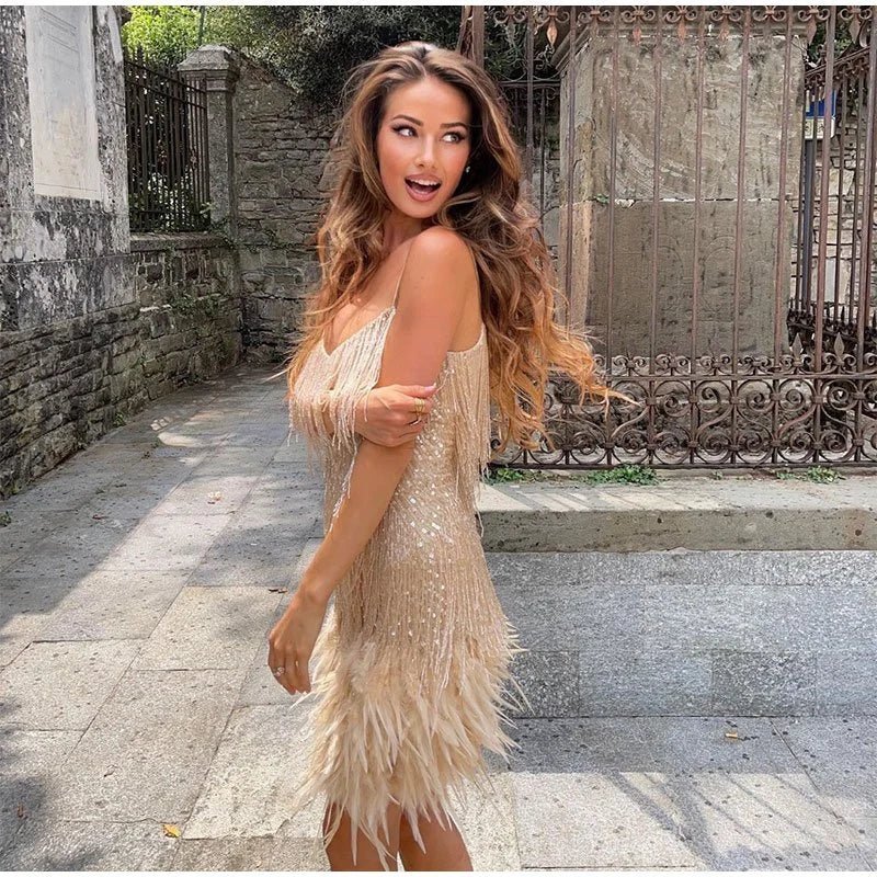 Damen Cocktailkleid mit Fransen und Federn – Elegantes Partykleid im 20er-Jahre-Stil für besondere Anlässe
