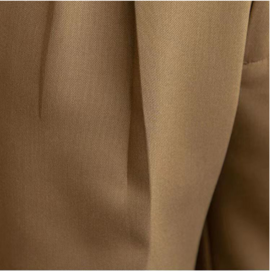 Heren vrijetijdsbroek met plooien en hoge taille – verkrijgbaar in drie kleuren